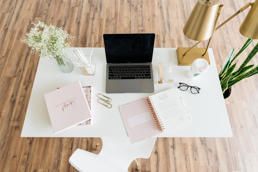 The Best Cable Management Ideas for a Clean Desk