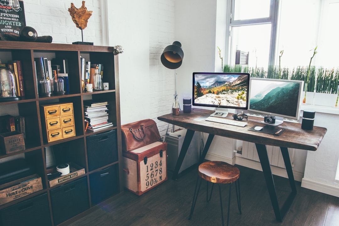 How to Fix Back Pain From Sitting at a Desk