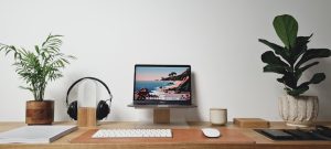 How to Organize Your Desk for Productivity