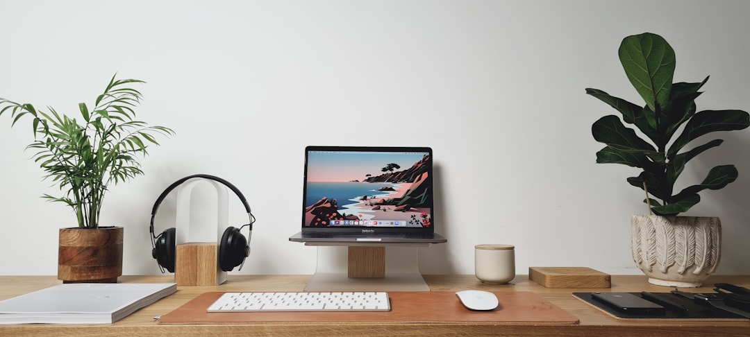 How to Organize Your Desk for Productivity