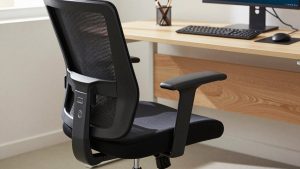 Best Ergonomic Office Chair for Wide Hips
