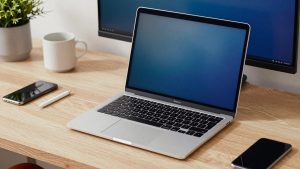 Best Monitor for MacBook Air: Two USB-C 4K Screens and Six Adapter-Dependent Alternatives